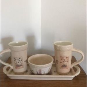 Tray & Mugs